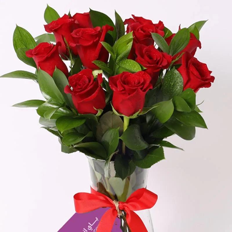 Lovable 11 Red Roses in Vase
