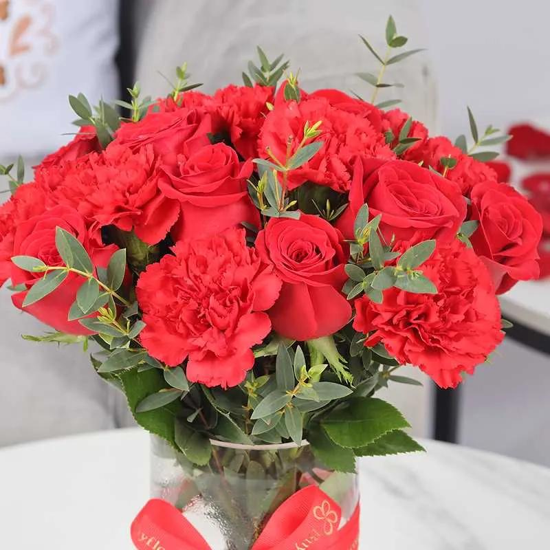 Love 21 Red Roses and Carnations in Vase