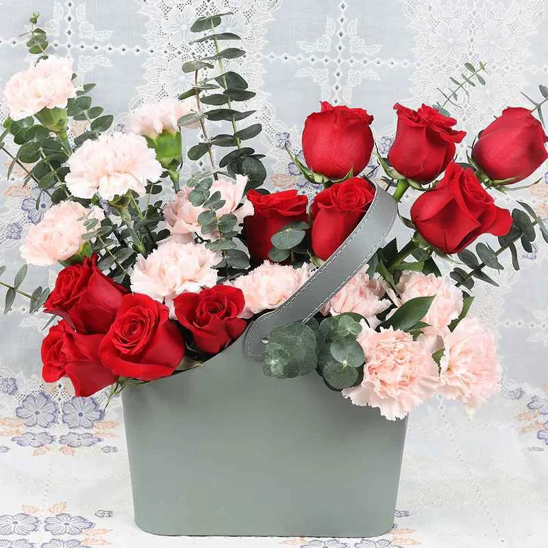 Love Bag 21 Roses and Carnations