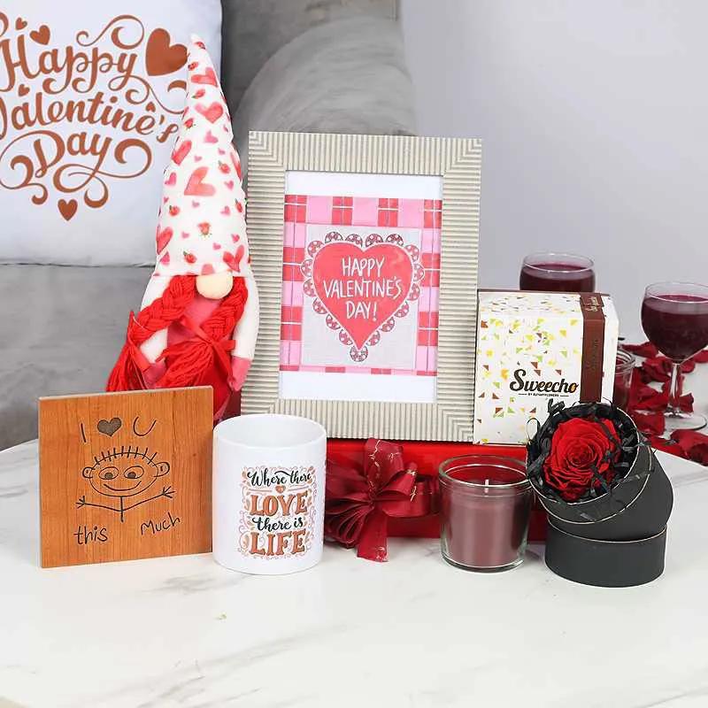 Moments Valentine Gift Hamper