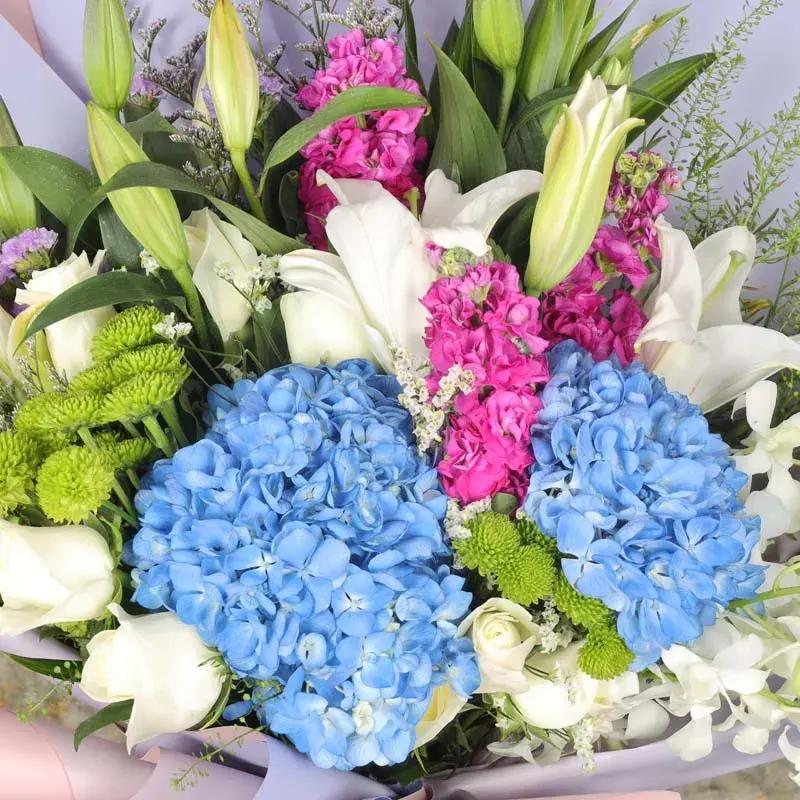 Ocean Motion Flower Bouquet