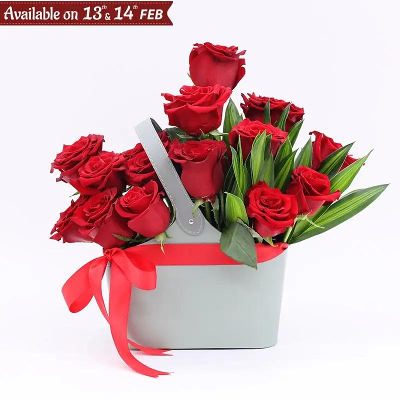 Present 15 Red Roses Box