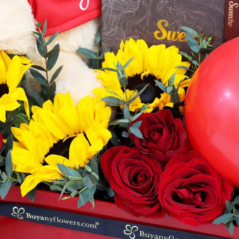 Scarlet Floral Hamper