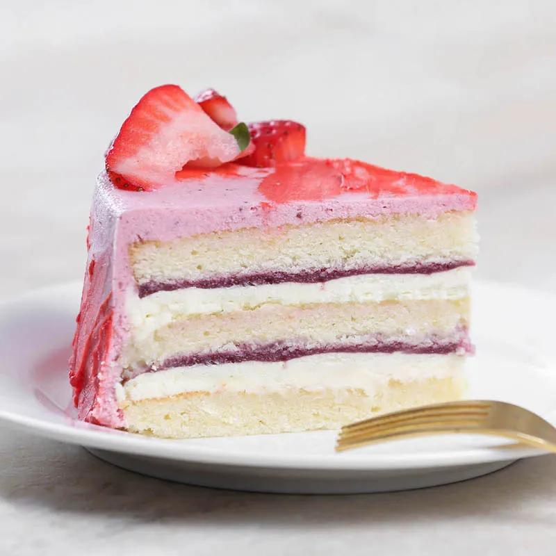 Strawberry Cake 4 Portion