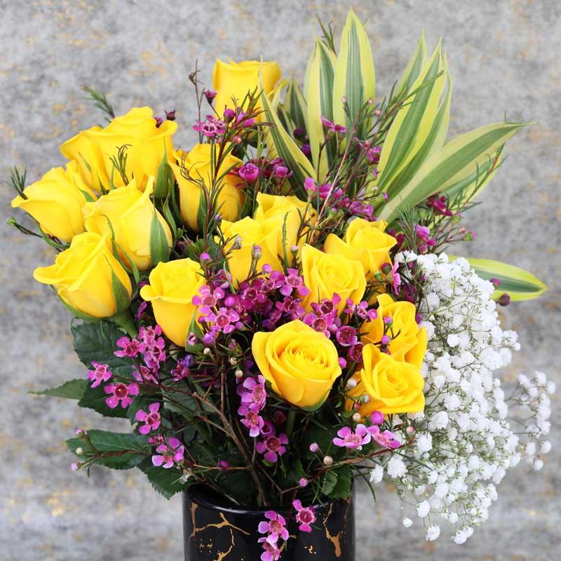 Sunshine 15 Yellow Roses Arrangement